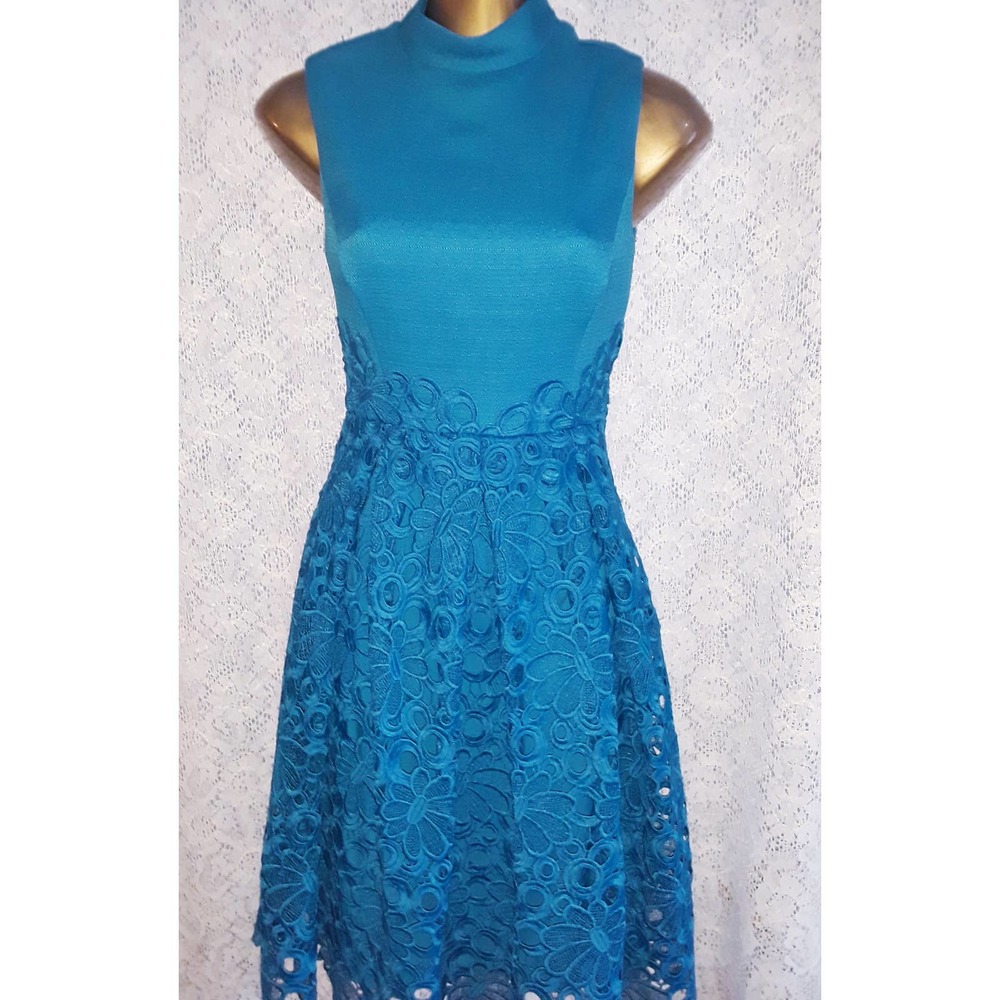 Antonio Melani Sz 0 Teal Blue Fit and Flare Lacy Crochet Dress